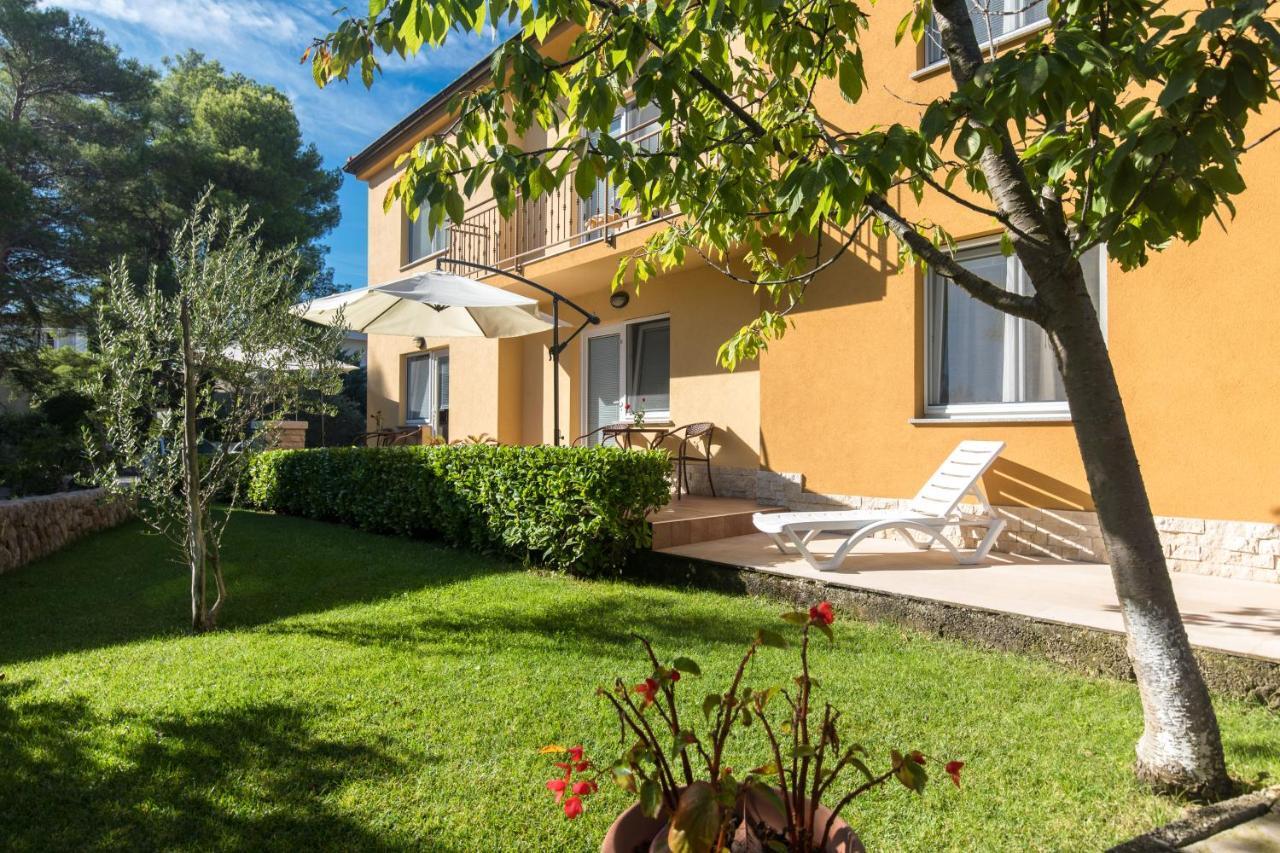 Apartma Laura