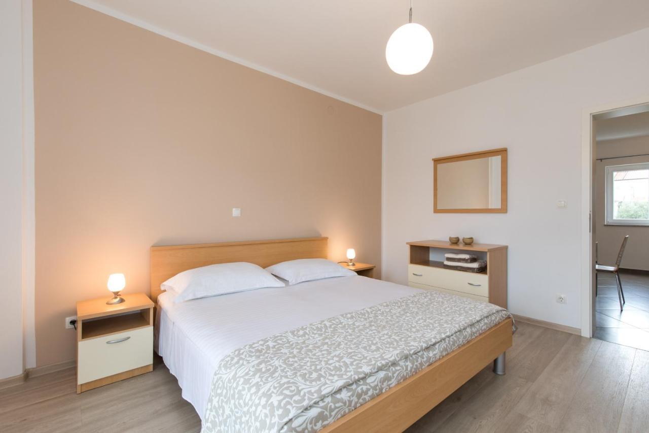 Apartma Laura