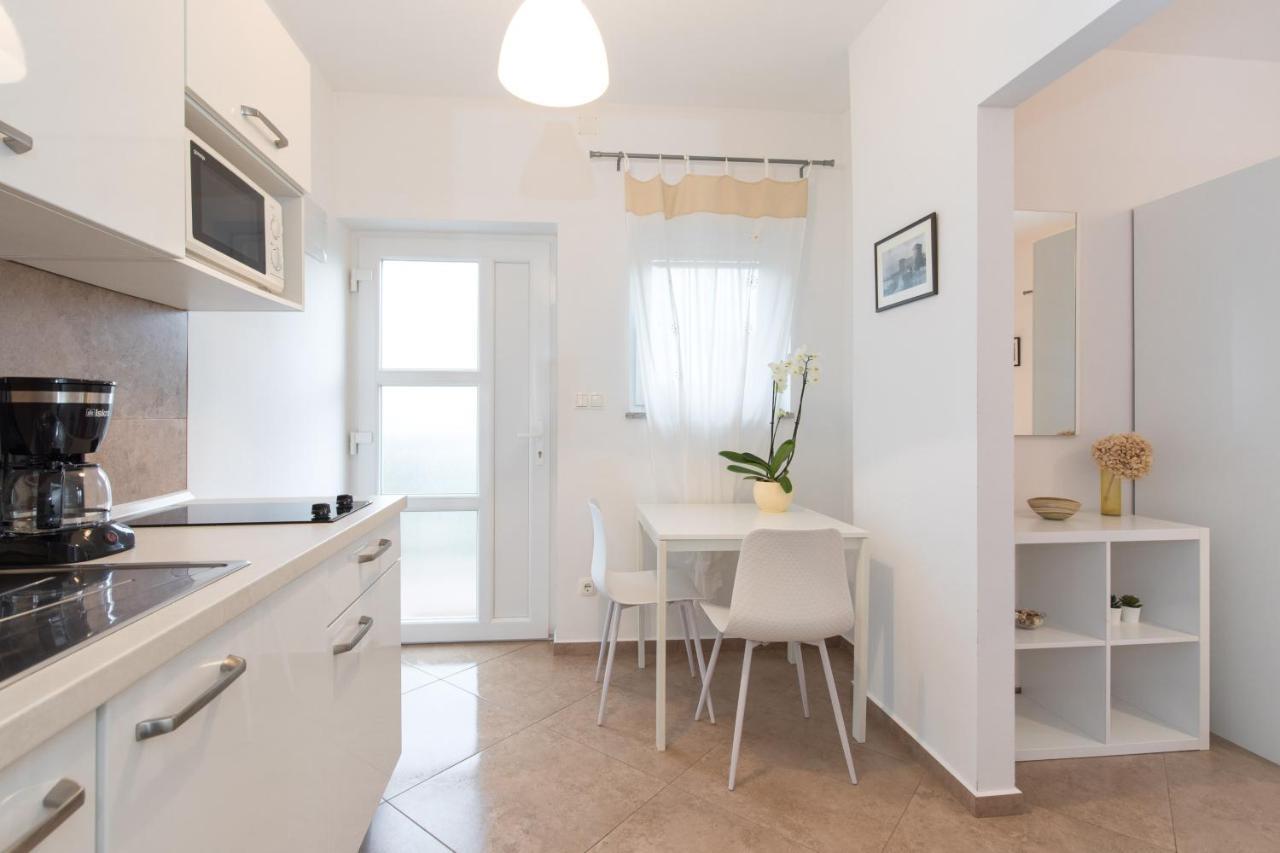Apartma Laura