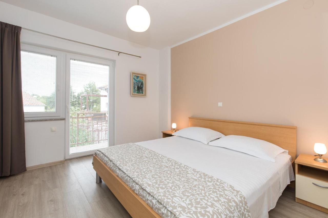 Apartament Laura *